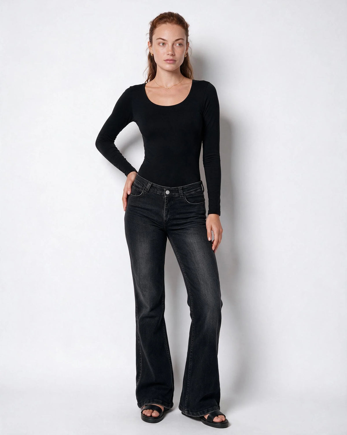 Mid-Rise Flared Jeans Blue Denim 2