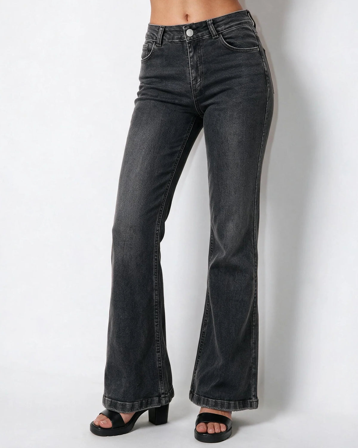 Mid-Rise Flared Jeans Blue Denim 3