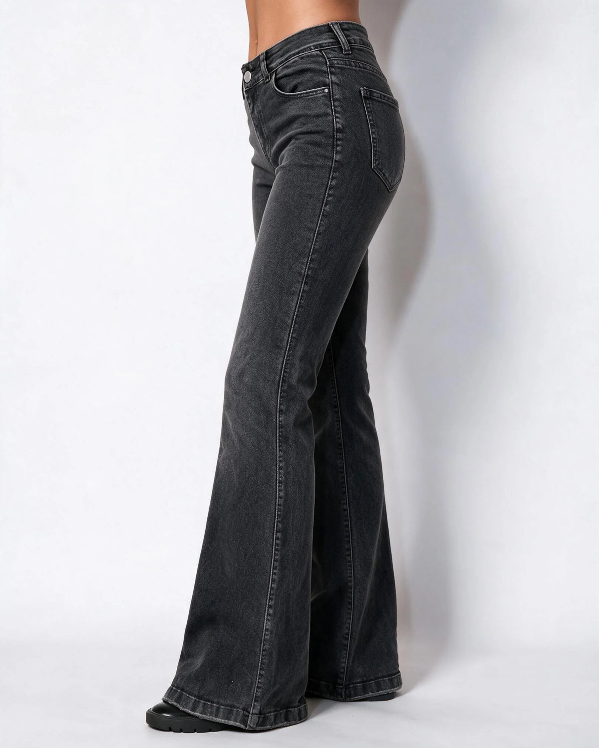 Mid-Rise Flared Jeans Blue Denim 4