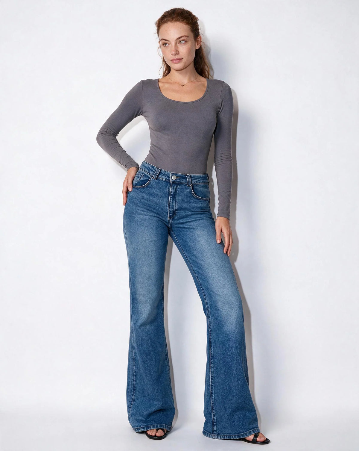 Mid-Rise Flared Jeans Blue Denim 8