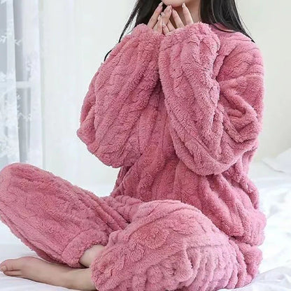 Women’s Plush Cable-Texture Lounge Set | Long-Sleeve Top and Trousers 4